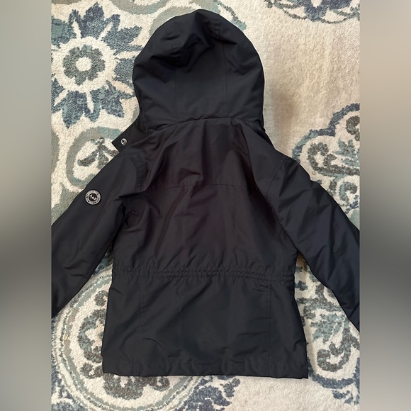 NWOT Abercrombie and Fitch Water and Wind Resistant Winter Jacket XS - Picture 3 of 12